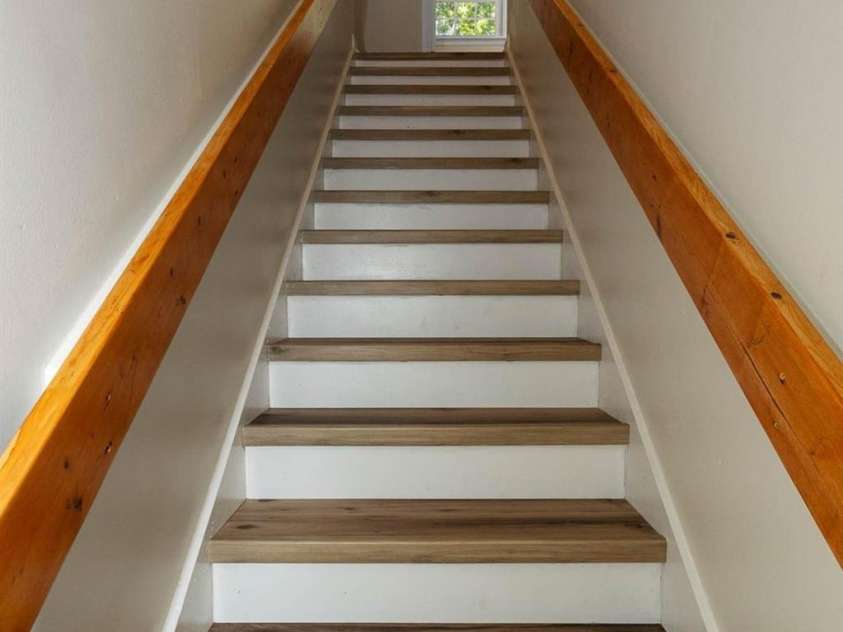 233 Youngs Cove Road, Candler, NC 28715.  MLS# CAR4277512, YatesRealty ID 27324. 