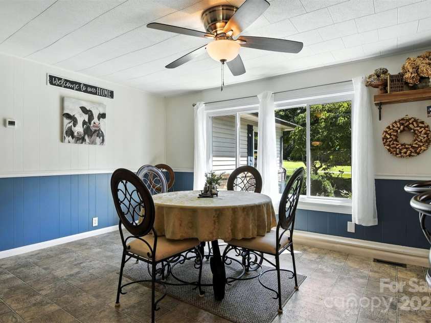 120 Crow Creek Drive, Lexington, NC 27292.  MLS# CAR4281430, YatesRealty ID 27326. 