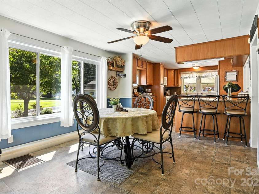 120 Crow Creek Drive, Lexington, NC 27292.  MLS# CAR4281430, YatesRealty ID 27326. 