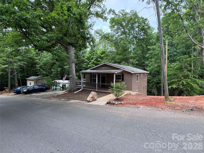 136 St John Zion Road, Rutherfordton, NC 28139.  MLS# CAR4373568, YatesRealty ID 27326. 