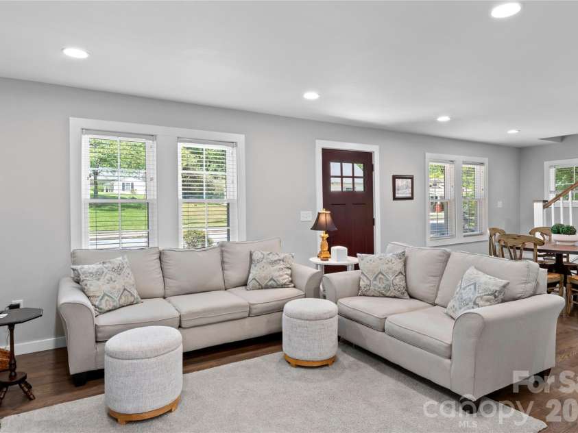 706 Elk Spur Street, Elkin, NC 28621.  MLS# CAR4382447, YatesRealty ID 27327. 