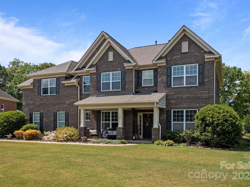 180 Fellspoint Road, Mooresville, NC 28115.  MLS# CAR4275955, YatesRealty ID 27330. 