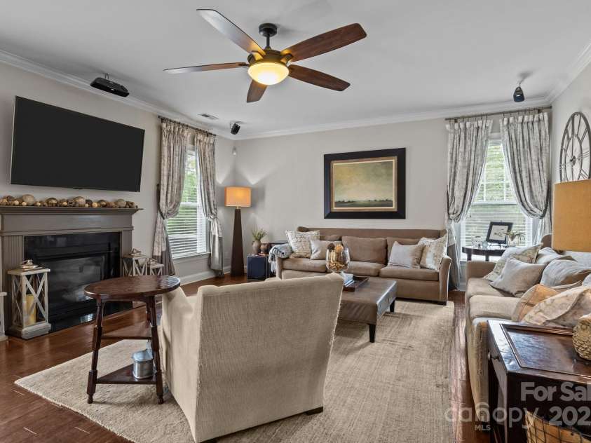180 Fellspoint Road, Mooresville, NC 28115.  MLS# CAR4275955, YatesRealty ID 27330. 