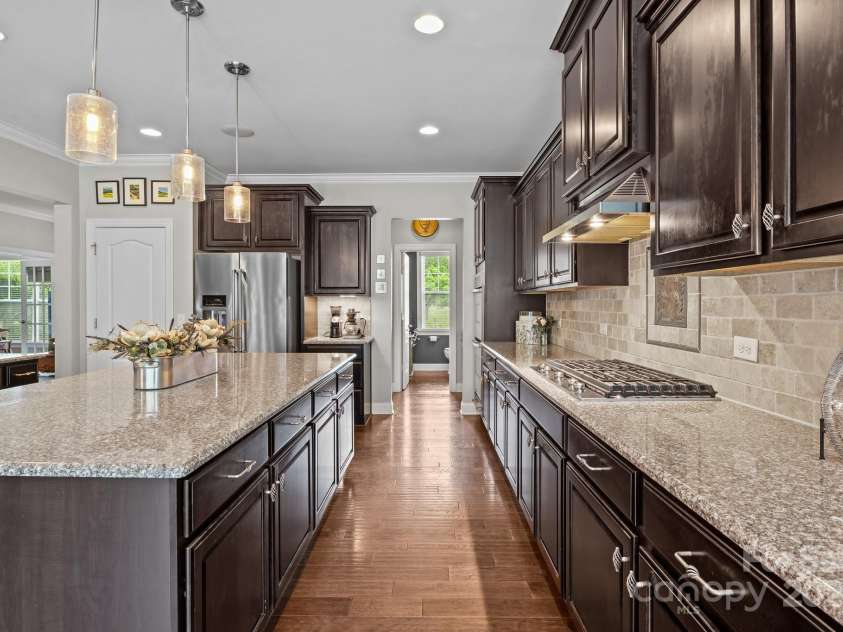 180 Fellspoint Road, Mooresville, NC 28115.  MLS# CAR4275955, YatesRealty ID 27330. 