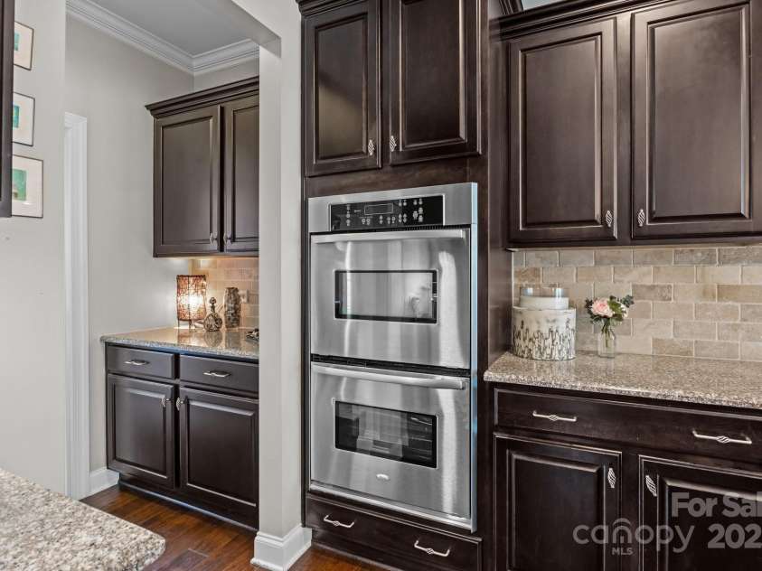 180 Fellspoint Road, Mooresville, NC 28115.  MLS# CAR4275955, YatesRealty ID 27330. 