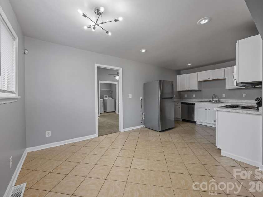 9300 Edgevale Drive, Charlotte, NC 28216.  MLS# CAR4407154, YatesRealty ID 27330. 