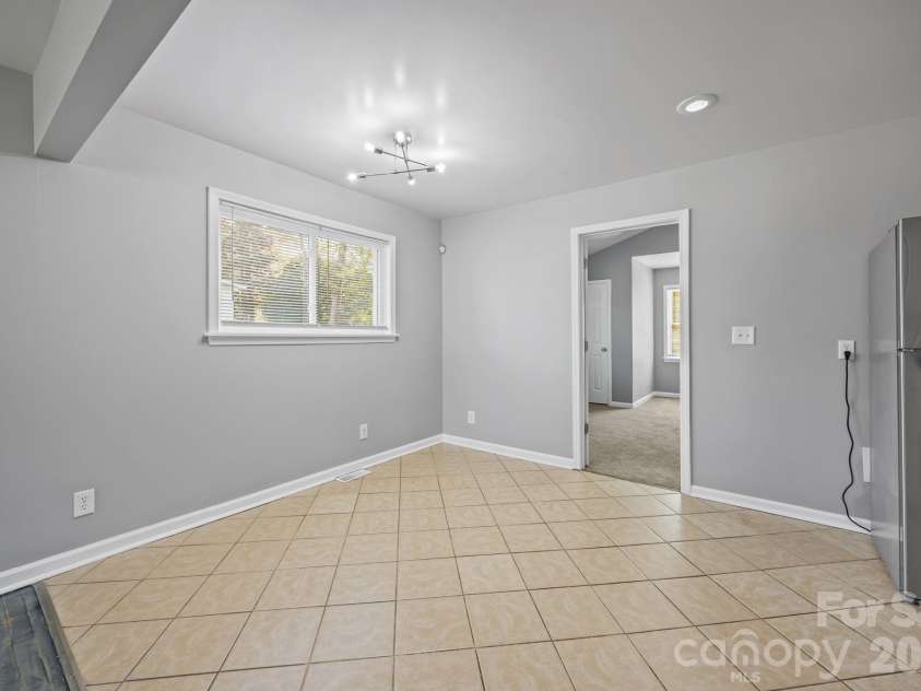 9300 Edgevale Drive, Charlotte, NC 28216.  MLS# CAR4407154, YatesRealty ID 27330. 