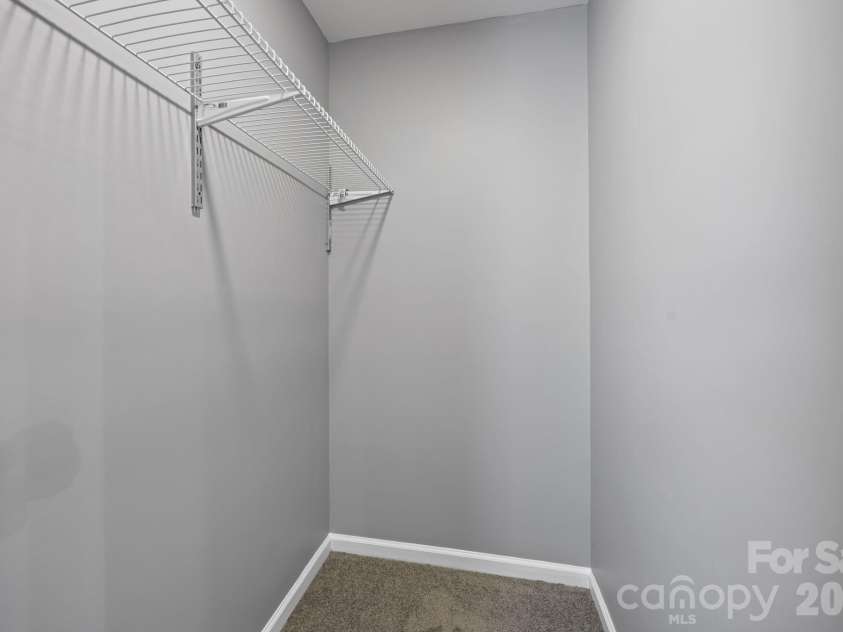 9300 Edgevale Drive, Charlotte, NC 28216.  MLS# CAR4407154, YatesRealty ID 27330. 