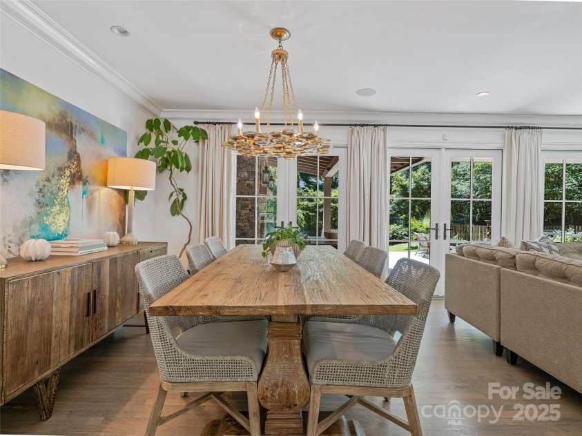 13 Robinhood Road, Asheville, NC 28804.  MLS# CAR4282733, YatesRealty ID 27332. 