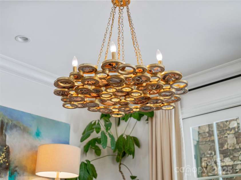 13 Robinhood Road, Asheville, NC 28804.  MLS# CAR4282733, YatesRealty ID 27332. 