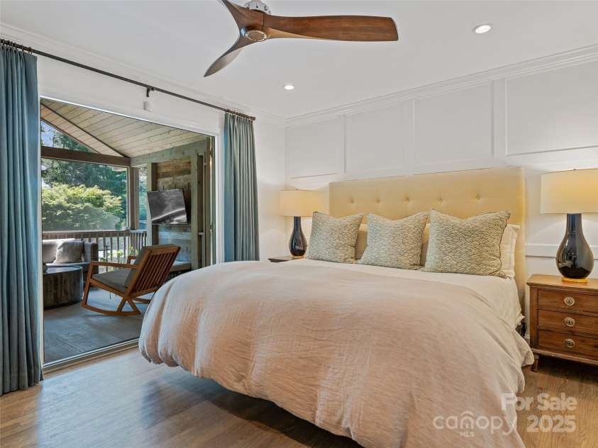 13 Robinhood Road, Asheville, NC 28804.  MLS# CAR4282733, YatesRealty ID 27332. 