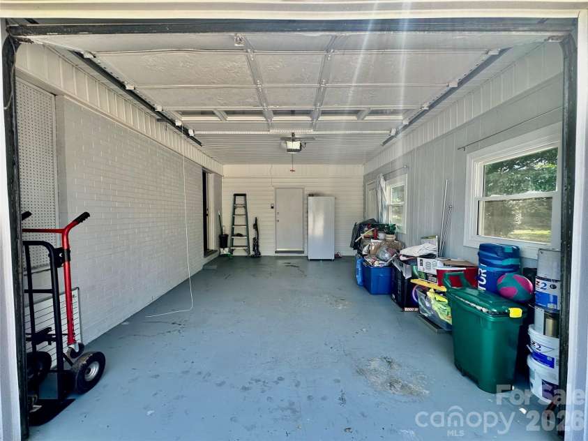 1327 Reid Street, Statesville, NC 28677.  MLS# CAR4368807, YatesRealty ID 27332. 