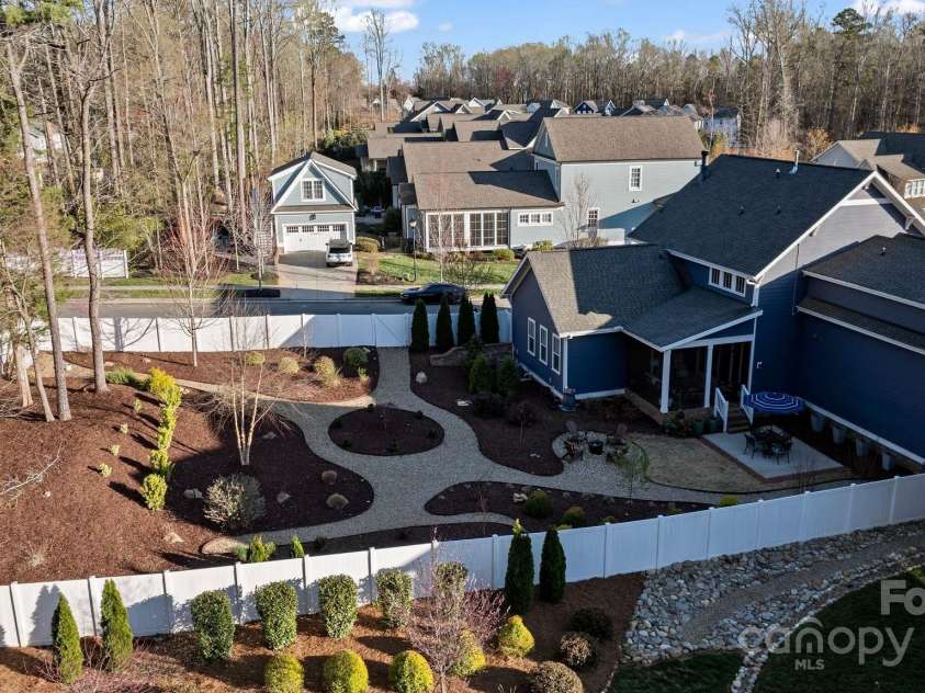 1502 Matthew Mcclure Circle, Davidson, NC 28036.  MLS# CAR4255937, YatesRealty ID 27335. 
