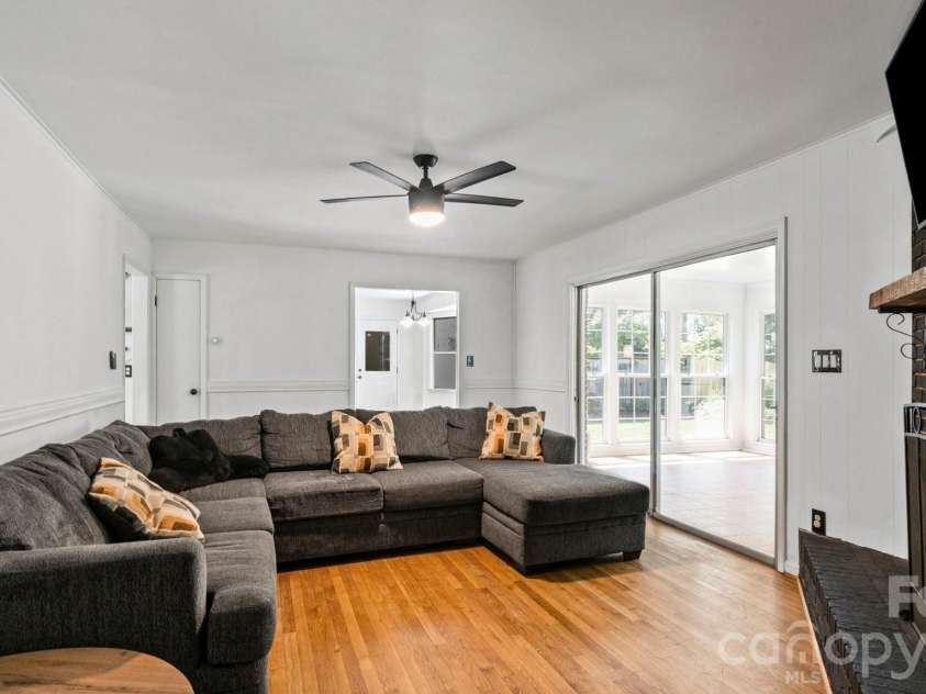 2106 Arden Drive, Monroe, NC 28112.  MLS# CAR4387611, YatesRealty ID 27335. Large family room