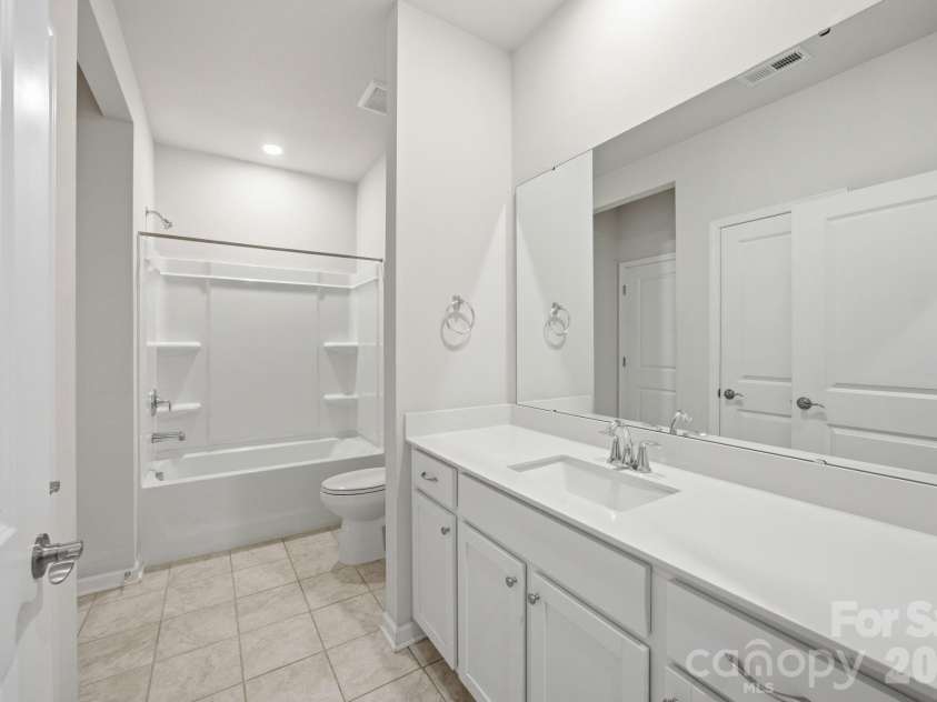 174 White Apple Way, Statesville, NC 28625.  MLS# CAR4383923, YatesRealty ID 27336. 