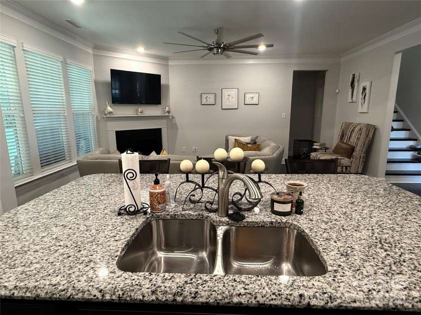 5161 Quail Forest Drive, Clemmons, NC 27012.  MLS# CAR4280243, YatesRealty ID 27336. 