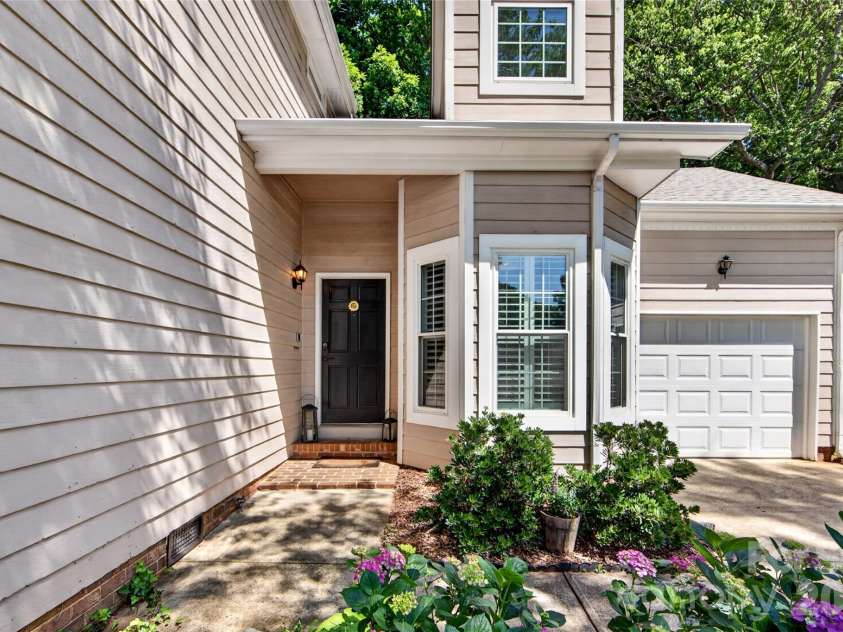 803 Water Wheel Court, Charlotte, NC 28209.  MLS# CAR4384715, YatesRealty ID 27337. 