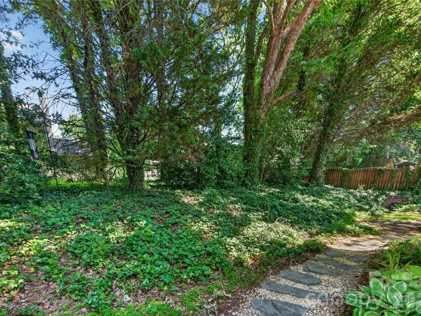 803 Water Wheel Court, Charlotte, NC 28209.  MLS# CAR4384715, YatesRealty ID 27337. 