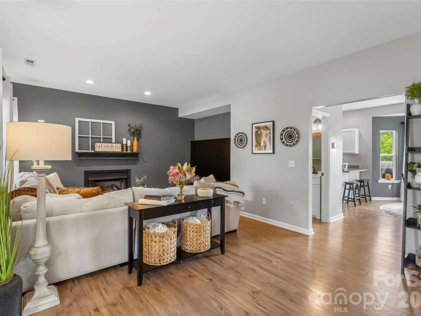 122 Fallen Spruce Drive, Asheville, NC 28806.  MLS# CAR4376844, YatesRealty ID 27338. 