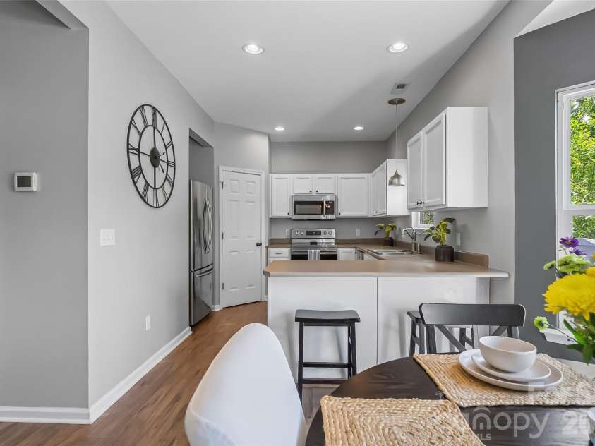 122 Fallen Spruce Drive, Asheville, NC 28806.  MLS# CAR4376844, YatesRealty ID 27338. 