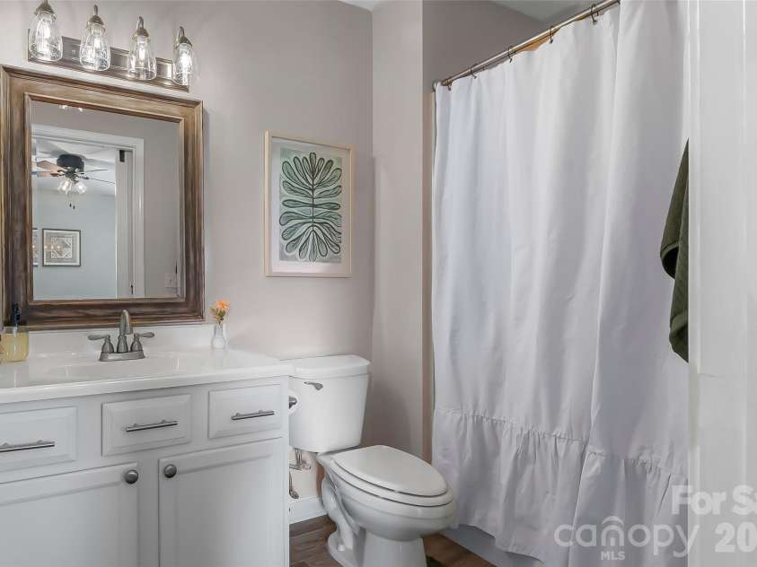 122 Fallen Spruce Drive, Asheville, NC 28806.  MLS# CAR4376844, YatesRealty ID 27338. 