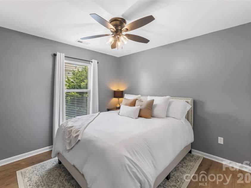122 Fallen Spruce Drive, Asheville, NC 28806.  MLS# CAR4376844, YatesRealty ID 27338. 