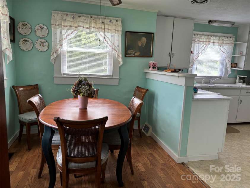 7610 Linville Falls Highway, Newland, NC 28657.  MLS# CAR4275283, YatesRealty ID 27338. Dining/Kitchen