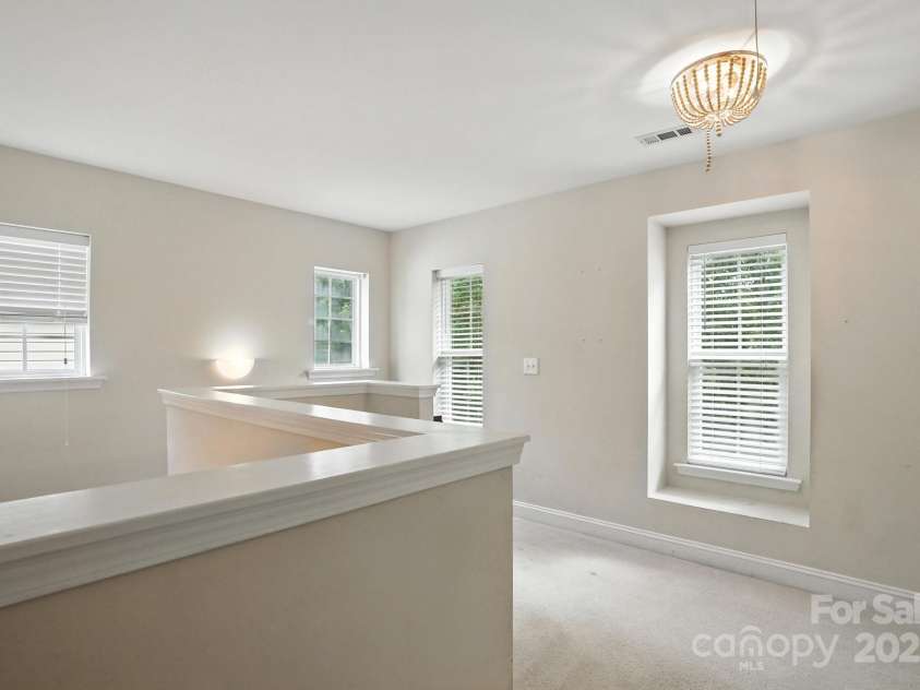 9139 Seamill Road, Charlotte, NC 28278.  MLS# CAR4279931, YatesRealty ID 27339. 