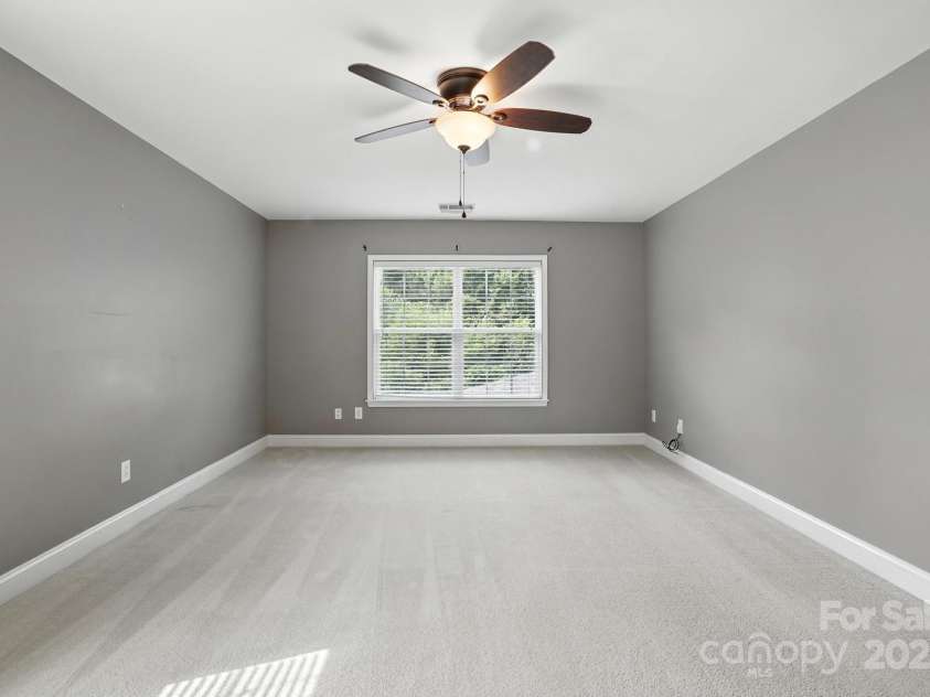 9139 Seamill Road, Charlotte, NC 28278.  MLS# CAR4279931, YatesRealty ID 27339. 
