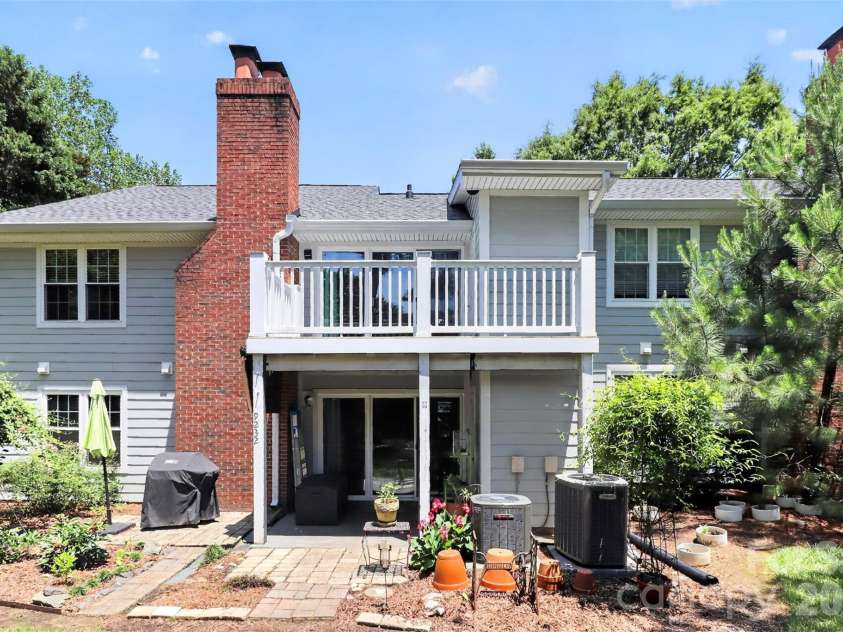 9232 Kings Canyon Drive, Charlotte, NC 28210.  MLS# CAR4380985, YatesRealty ID 27339. 