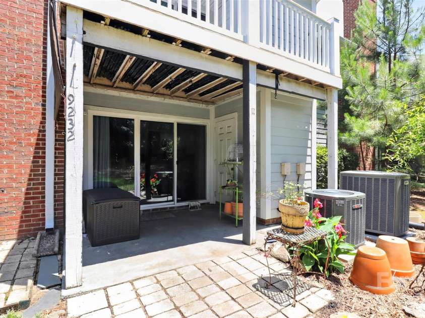 9232 Kings Canyon Drive, Charlotte, NC 28210.  MLS# CAR4380985, YatesRealty ID 27339. Covered Patio