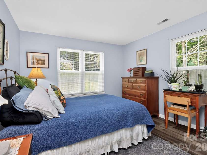 9232 Kings Canyon Drive, Charlotte, NC 28210.  MLS# CAR4380985, YatesRealty ID 27339. Rear Bedroom