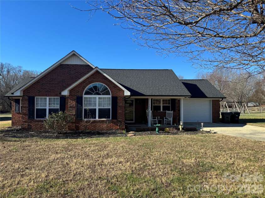 4405 Poxon Lane, Monroe, NC 28110.  MLS# CAR4335611, YatesRealty ID 2734. 