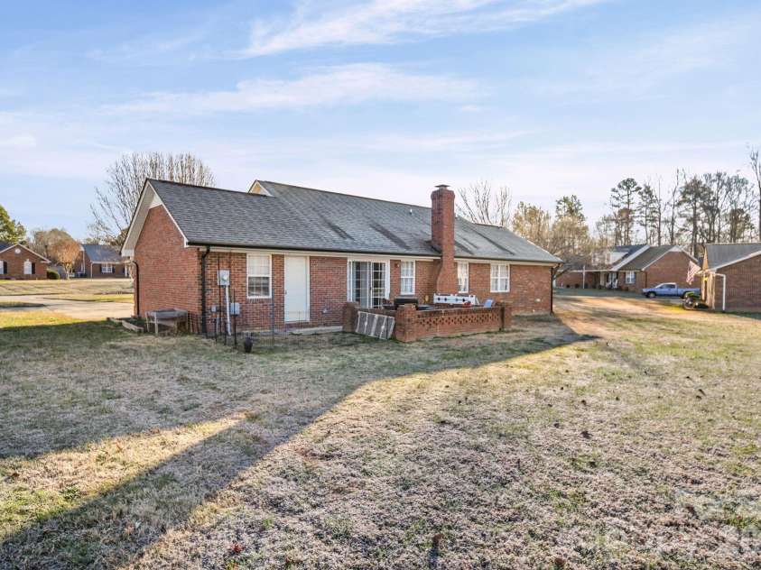 4405 Poxon Lane, Monroe, NC 28110.  MLS# CAR4335611, YatesRealty ID 2734. 