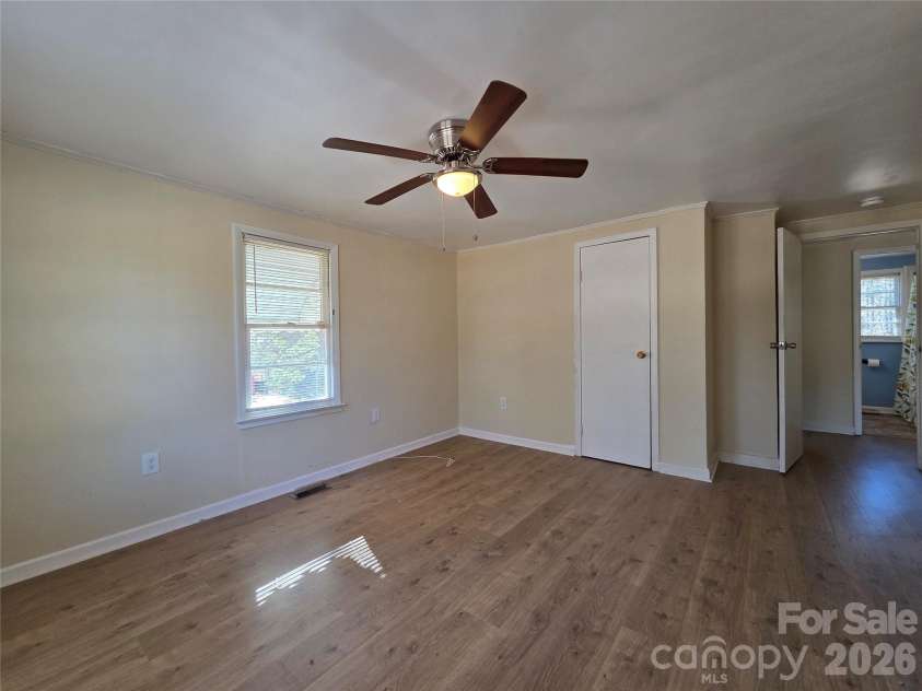 8334 Oaktree Road, Sharon, SC 29742.  MLS# CAR4344254, YatesRealty ID 2734. Primary Bedroom