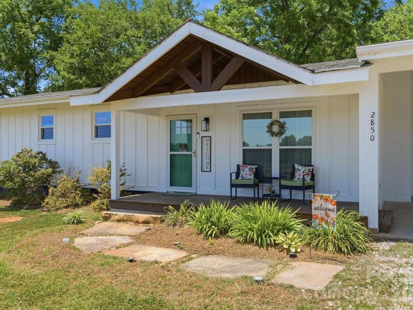 2850 Mathis Church Road, Catawba, NC 28609.  MLS# CAR4383912, YatesRealty ID 27340. Beautiful Timber Frame Home