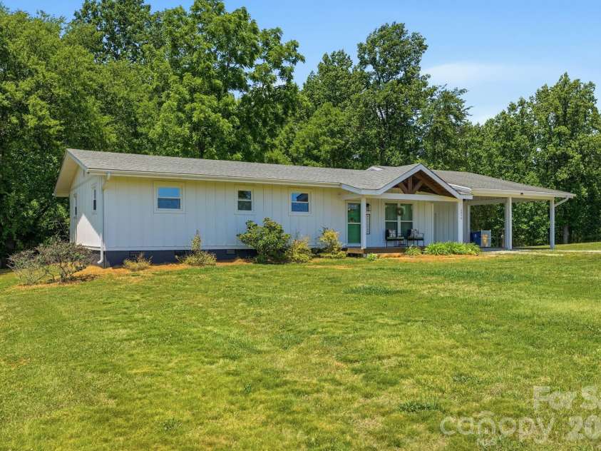 2850 Mathis Church Road, Catawba, NC 28609.  MLS# CAR4383912, YatesRealty ID 27340. Welcome Home!
