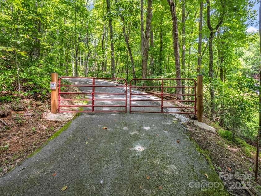 479 Camp Hill Road, Mill Spring, NC 28756.  MLS# CAR4282661, YatesRealty ID 27340. 