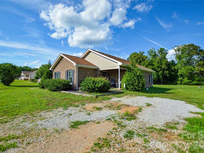 1341 Mcrae Avenue, Wadesboro, NC 28170.  MLS# CAR4388078, YatesRealty ID 27343. 