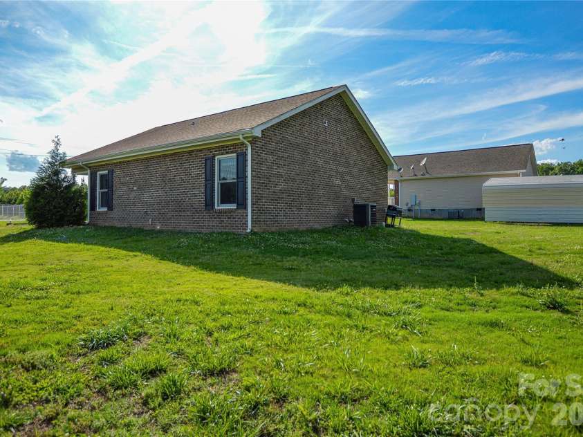 1341 Mcrae Avenue, Wadesboro, NC 28170.  MLS# CAR4388078, YatesRealty ID 27343. 