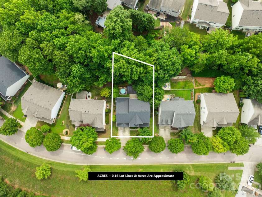 20827 Brinkley Street, Cornelius, NC 28031.  MLS# CAR4239322, YatesRealty ID 27344. 