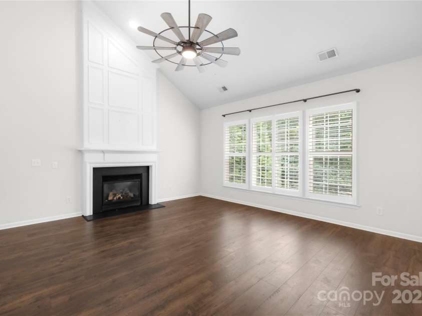 20827 Brinkley Street, Cornelius, NC 28031.  MLS# CAR4239322, YatesRealty ID 27344. 