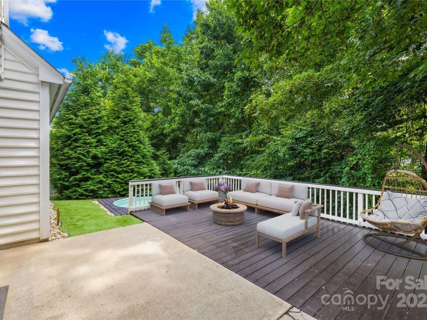 20827 Brinkley Street, Cornelius, NC 28031.  MLS# CAR4239322, YatesRealty ID 27344. 