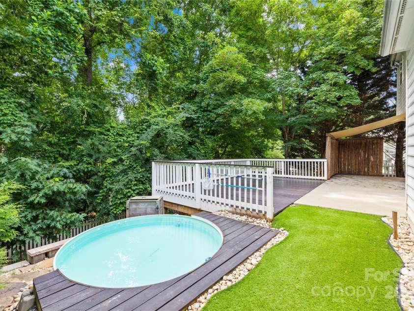 20827 Brinkley Street, Cornelius, NC 28031.  MLS# CAR4239322, YatesRealty ID 27344. 