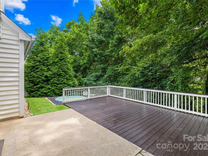 20827 Brinkley Street, Cornelius, NC 28031.  MLS# CAR4239322, YatesRealty ID 27344. 