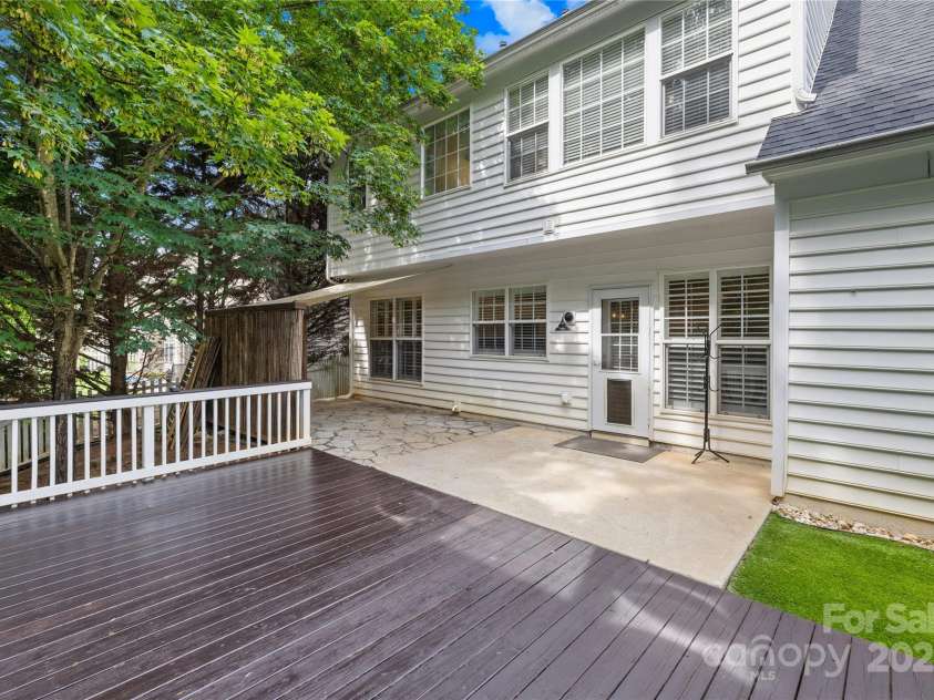 20827 Brinkley Street, Cornelius, NC 28031.  MLS# CAR4239322, YatesRealty ID 27344. 