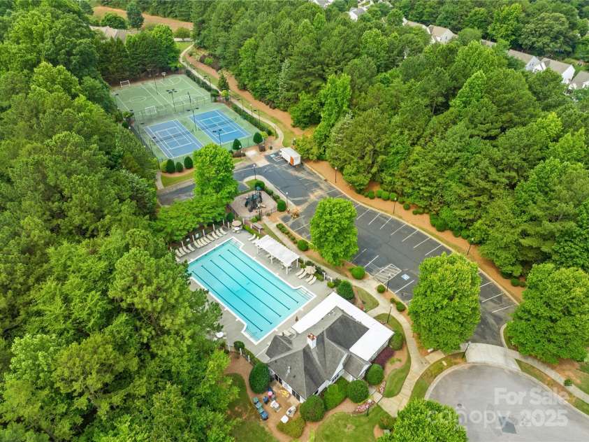 20827 Brinkley Street, Cornelius, NC 28031.  MLS# CAR4239322, YatesRealty ID 27344. 