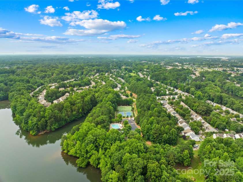 20827 Brinkley Street, Cornelius, NC 28031.  MLS# CAR4239322, YatesRealty ID 27344. 