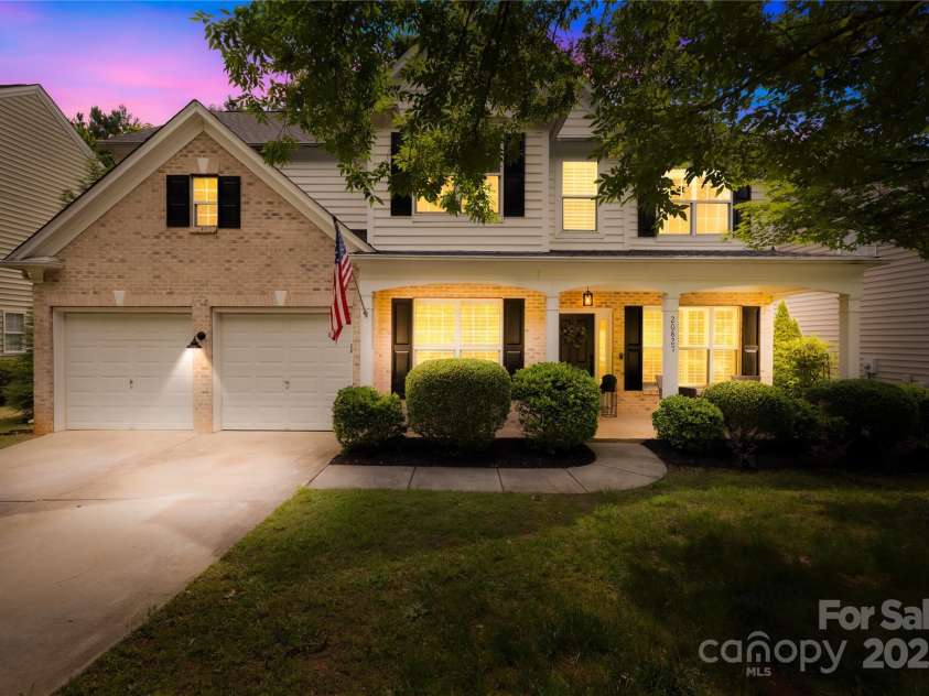 20827 Brinkley Street, Cornelius, NC 28031.  MLS# CAR4239322, YatesRealty ID 27344. Welcome Home!