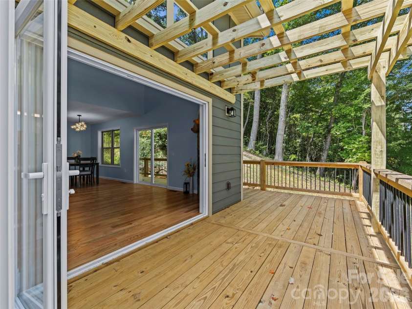 214 Aster Ridge Drive, Waynesville, NC 28786.  MLS# CAR4421869, YatesRealty ID 27344. 